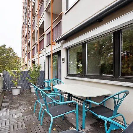 Eliza Apartment *